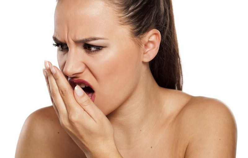 Simple Methods to Stop Bad Breath ( Get rid of Mouth Bacteria)