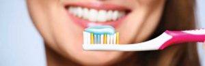 What happens if you do not brush your teeth every night - Sabka Dentist