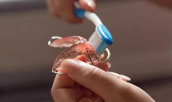 Cleaning and care for your retainer