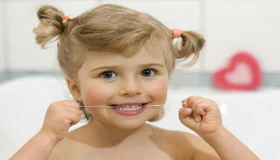 Kids Flossing