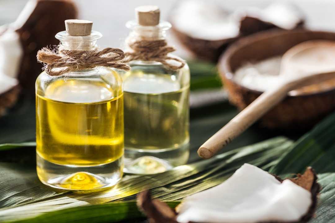 What Kind of Oil Should You Use When Oil Pulling?