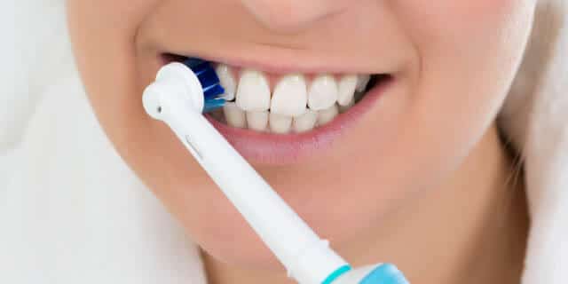 How to Clean Your Teeth with an Electric Toothbrush