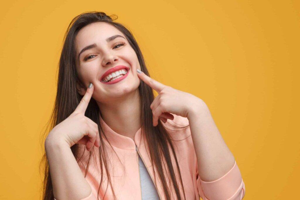 Eating And Smiling Confidently With Teeth Aligners