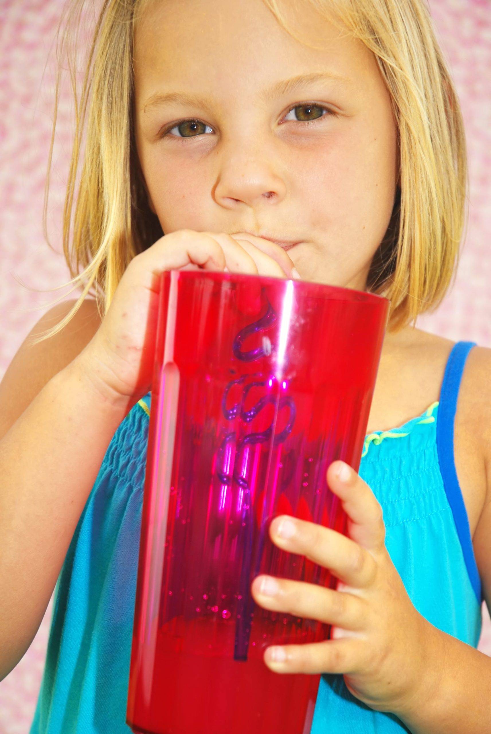 soft drinks affect children’s teeth