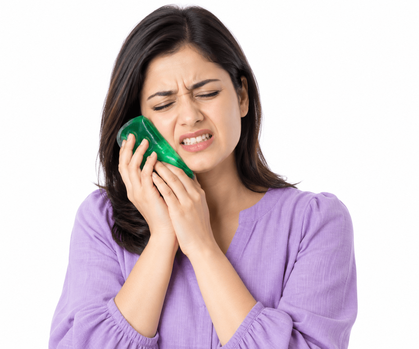 tooth infection applying icepack